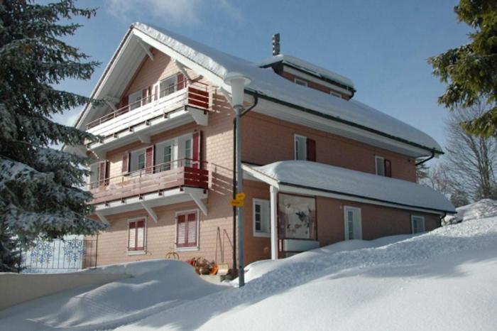 Bergli Apartment *